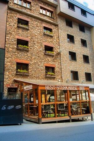 Hotel Kathmandu Pas De La Casa Zewnętrze zdjęcie